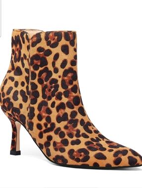 Coutgo Leopard Print Women's Kitten Heel Pointed Toe Booties- 9.5